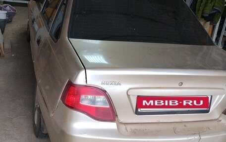 Daewoo Nexia I рестайлинг, 2013 год, 90 000 рублей, 2 фотография