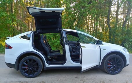 Tesla Model X I, 2016 год, 3 600 000 рублей, 14 фотография