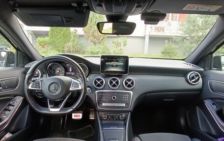 Mercedes-Benz A-Класс, 2017 год, 1 600 000 рублей, 6 фотография