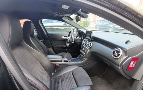 Mercedes-Benz A-Класс, 2017 год, 1 600 000 рублей, 7 фотография