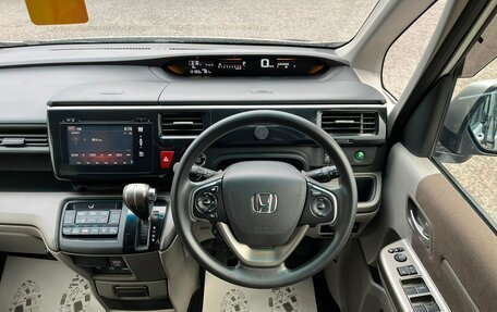 Honda Stepwgn IV, 2015 год, 1 899 999 рублей, 22 фотография