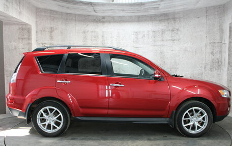 Mitsubishi Outlander III рестайлинг 3, 2012 год, 1 295 000 рублей, 4 фотография