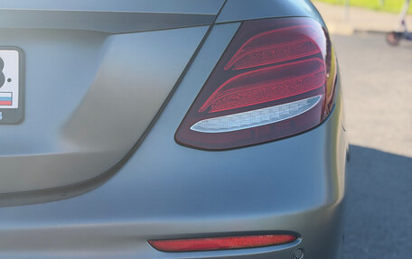 Mercedes-Benz E-Класс, 2017 год, 3 180 000 рублей, 10 фотография