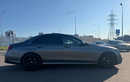 Mercedes-Benz E-Класс, 2017 год, 3 180 000 рублей, 8 фотография