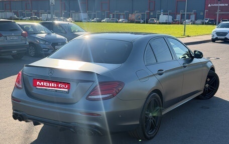 Mercedes-Benz E-Класс, 2017 год, 3 180 000 рублей, 4 фотография