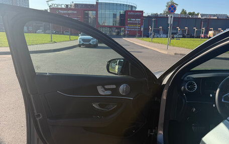 Mercedes-Benz E-Класс, 2017 год, 3 180 000 рублей, 14 фотография