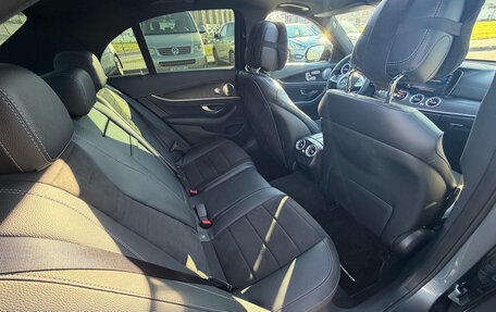 Mercedes-Benz E-Класс, 2017 год, 3 180 000 рублей, 20 фотография