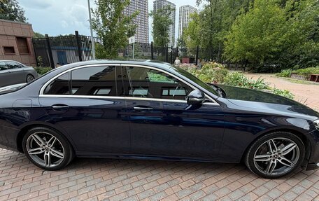 Mercedes-Benz E-Класс, 2018 год, 3 450 000 рублей, 3 фотография