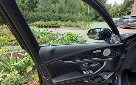 Mercedes-Benz E-Класс, 2018 год, 3 450 000 рублей, 8 фотография