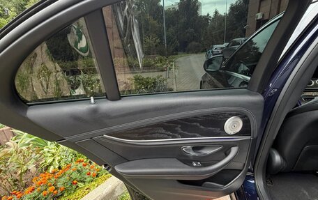 Mercedes-Benz E-Класс, 2018 год, 3 450 000 рублей, 13 фотография