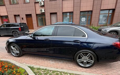 Mercedes-Benz E-Класс, 2018 год, 3 450 000 рублей, 7 фотография