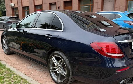 Mercedes-Benz E-Класс, 2018 год, 3 450 000 рублей, 6 фотография