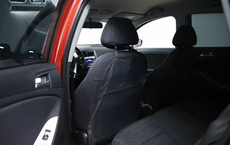 Hyundai Solaris II рестайлинг, 2014 год, 900 000 рублей, 11 фотография