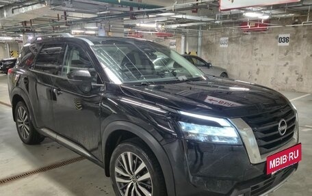 Nissan Pathfinder, 2021 год, 5 100 000 рублей, 3 фотография