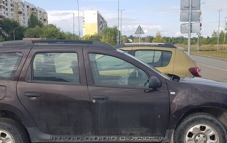 Renault Duster I рестайлинг, 2014 год, 300 000 рублей, 2 фотография