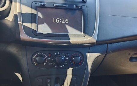Renault Sandero I, 2014 год, 690 000 рублей, 8 фотография