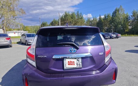 Toyota Aqua I, 2018 год, 999 000 рублей, 6 фотография