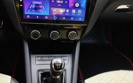 Skoda Octavia, 2015 год, 950 000 рублей, 7 фотография