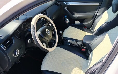 Skoda Octavia, 2015 год, 950 000 рублей, 11 фотография