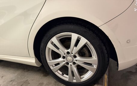 Mercedes-Benz A-Класс, 2016 год, 1 670 000 рублей, 13 фотография