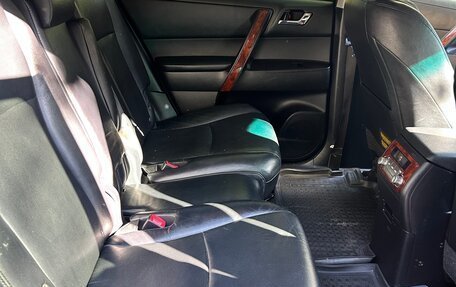 Toyota Highlander III, 2011 год, 1 390 000 рублей, 14 фотография