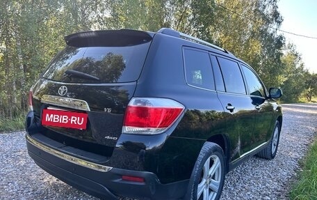 Toyota Highlander III, 2011 год, 1 390 000 рублей, 4 фотография
