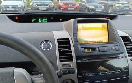 Toyota Prius, 2006 год, 650 000 рублей, 10 фотография