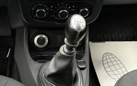 Renault Duster I рестайлинг, 2017 год, 1 200 000 рублей, 19 фотография