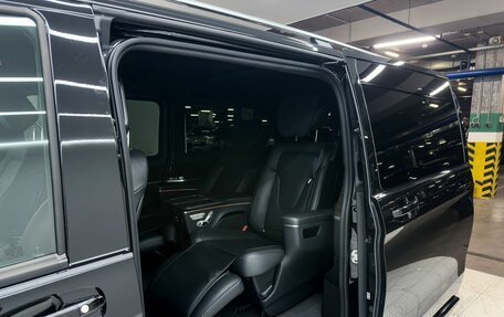 Mercedes-Benz V-Класс, 2023 год, 8 200 000 рублей, 24 фотография