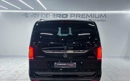 Mercedes-Benz V-Класс, 2023 год, 8 200 000 рублей, 33 фотография