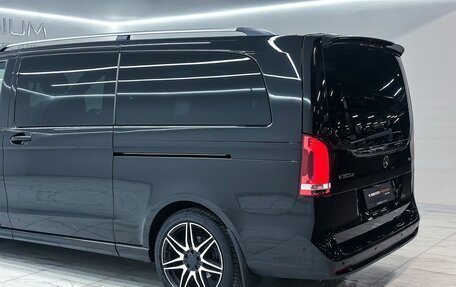 Mercedes-Benz V-Класс, 2023 год, 8 200 000 рублей, 32 фотография
