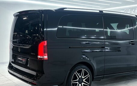 Mercedes-Benz V-Класс, 2023 год, 8 200 000 рублей, 34 фотография