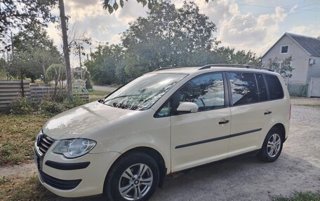 Volkswagen Touran III, 2008 год, 580 000 рублей, 6 фотография