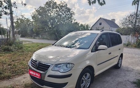 Volkswagen Touran III, 2008 год, 580 000 рублей, 5 фотография