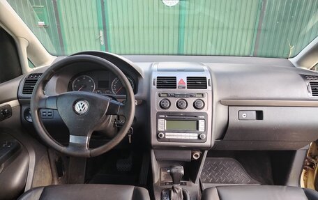 Volkswagen Touran III, 2008 год, 580 000 рублей, 13 фотография