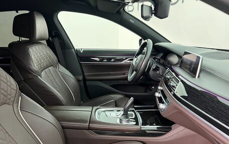 BMW 7 серия, 2019 год, 6 510 000 рублей, 14 фотография