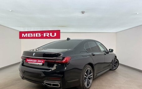BMW 7 серия, 2019 год, 6 510 000 рублей, 2 фотография