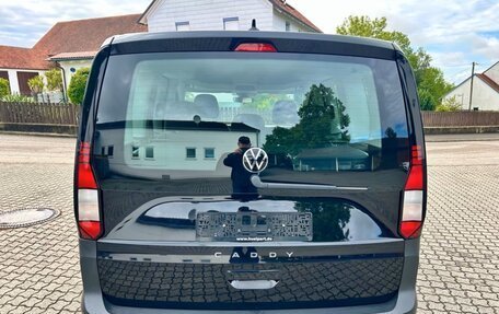 Volkswagen Caddy IV, 2023 год, 3 250 000 рублей, 7 фотография