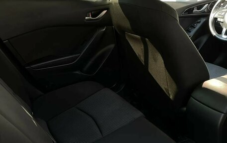 Mazda 3, 2015 год, 1 320 000 рублей, 15 фотография
