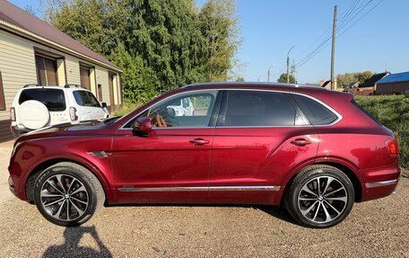 Bentley Bentayga I, 2018 год, 10 500 000 рублей, 3 фотография