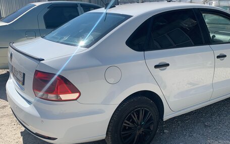 Volkswagen Polo VI (EU Market), 2017 год, 850 000 рублей, 3 фотография