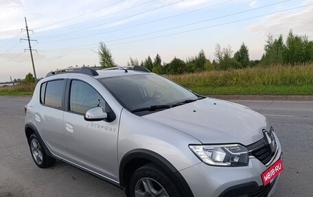 Renault Sandero II рестайлинг, 2019 год, 1 230 000 рублей, 12 фотография