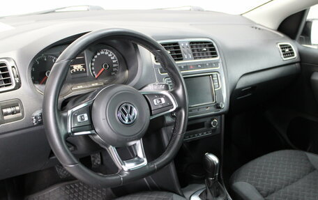 Volkswagen Polo VI (EU Market), 2018 год, 1 225 000 рублей, 10 фотография