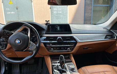 BMW 5 серия, 2018 год, 3 070 000 рублей, 10 фотография