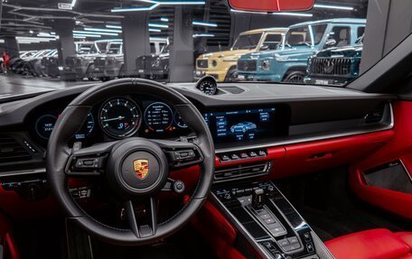 Porsche 911, 2021 год, 15 000 000 рублей, 2 фотография