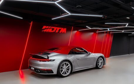 Porsche 911, 2021 год, 15 000 000 рублей, 10 фотография