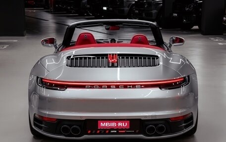 Porsche 911, 2021 год, 15 000 000 рублей, 12 фотография