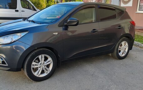 Hyundai ix35 I рестайлинг, 2010 год, 870 000 рублей, 2 фотография