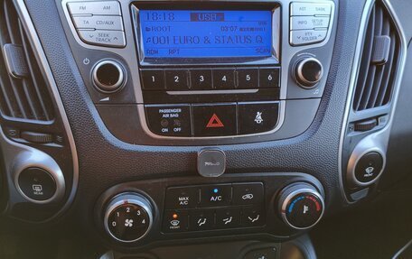 Hyundai ix35 I рестайлинг, 2010 год, 870 000 рублей, 5 фотография