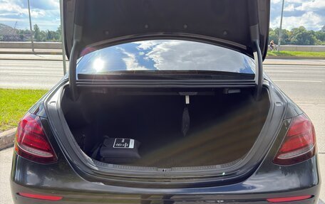 Mercedes-Benz E-Класс, 2016 год, 2 100 000 рублей, 15 фотография